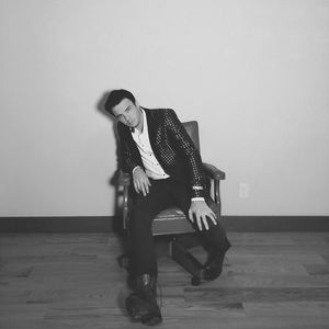 Meet your Posher, Jonathan